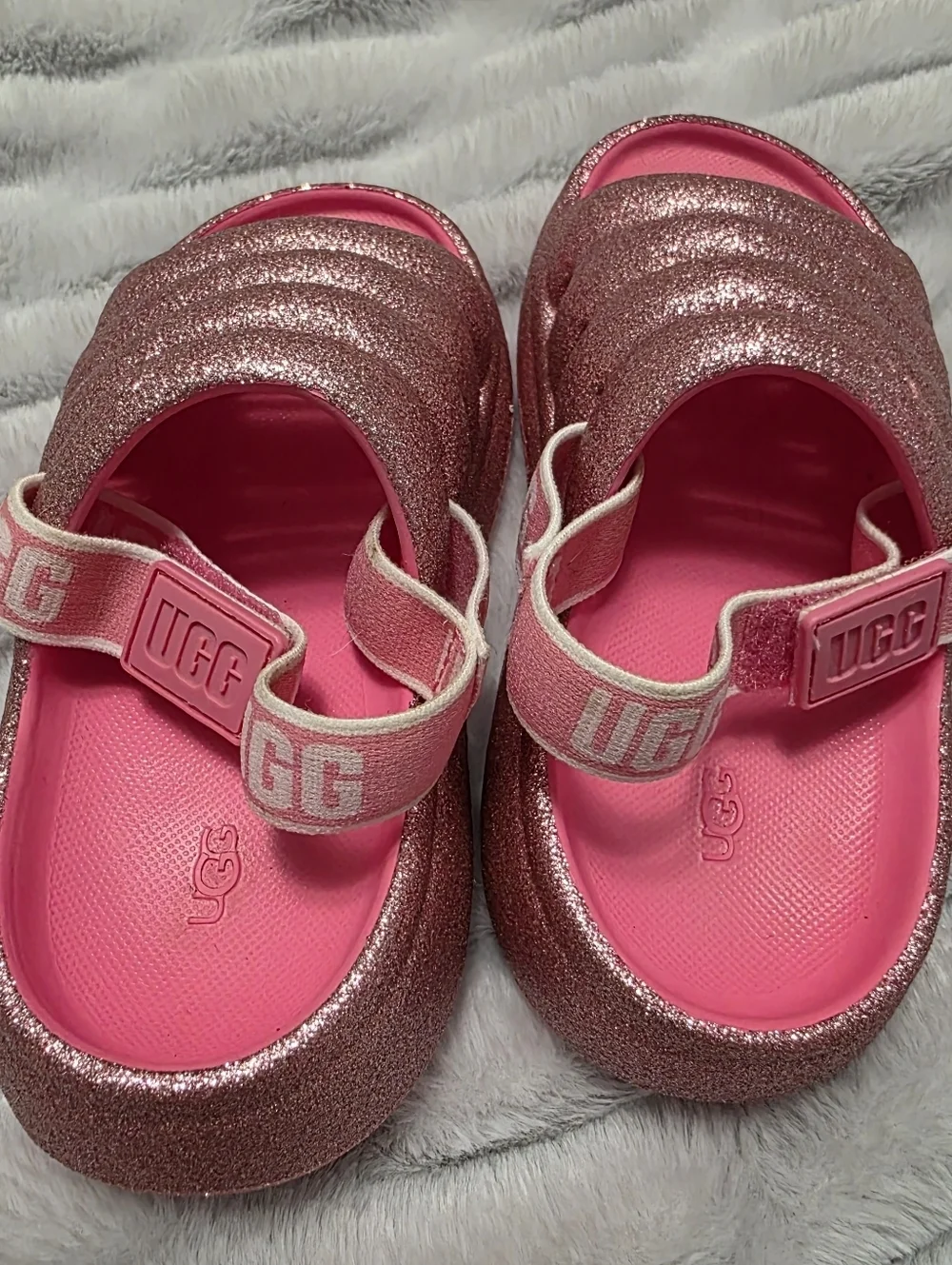 UGG K Sport Yeah Glitter Sandals Size 10 Toddler